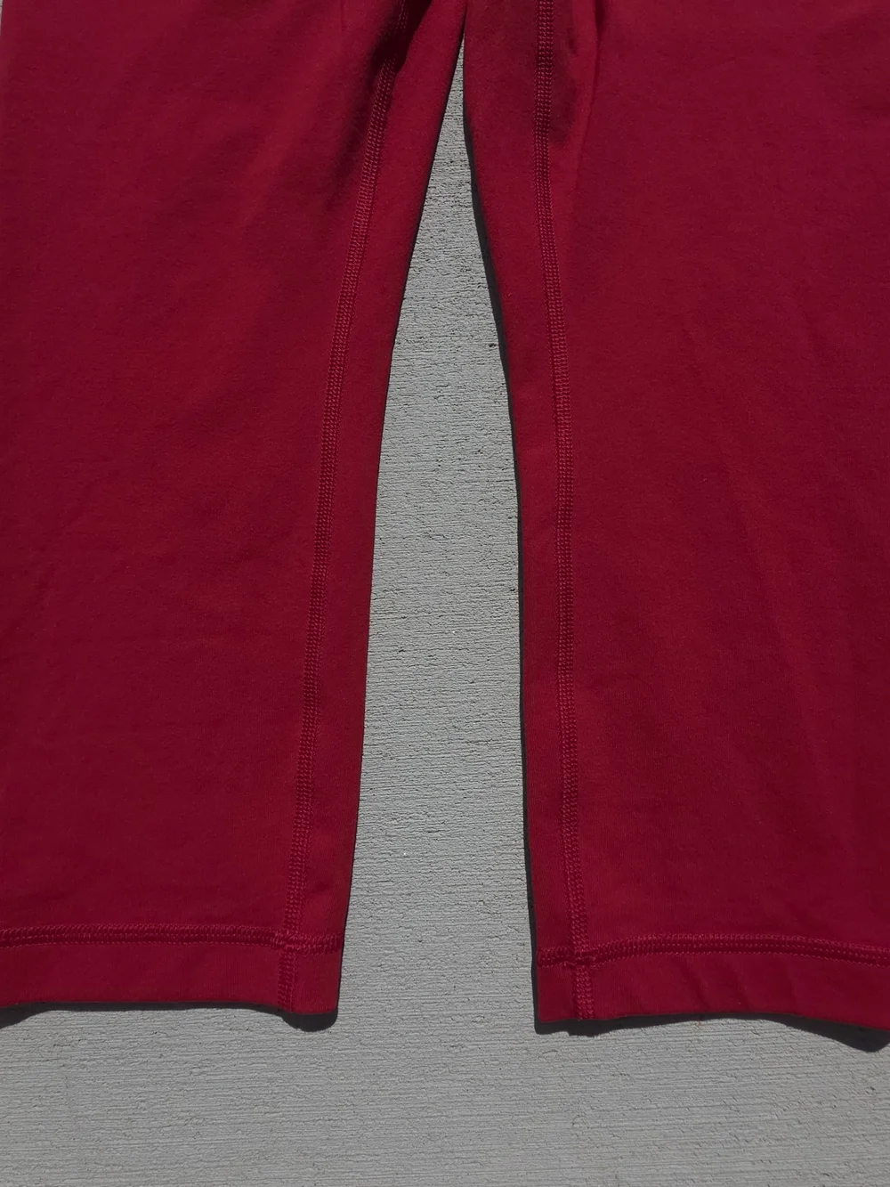 Lululemon Athletica Women’s Size 8 Maroon Red Pull On Capri Cropped Leggings